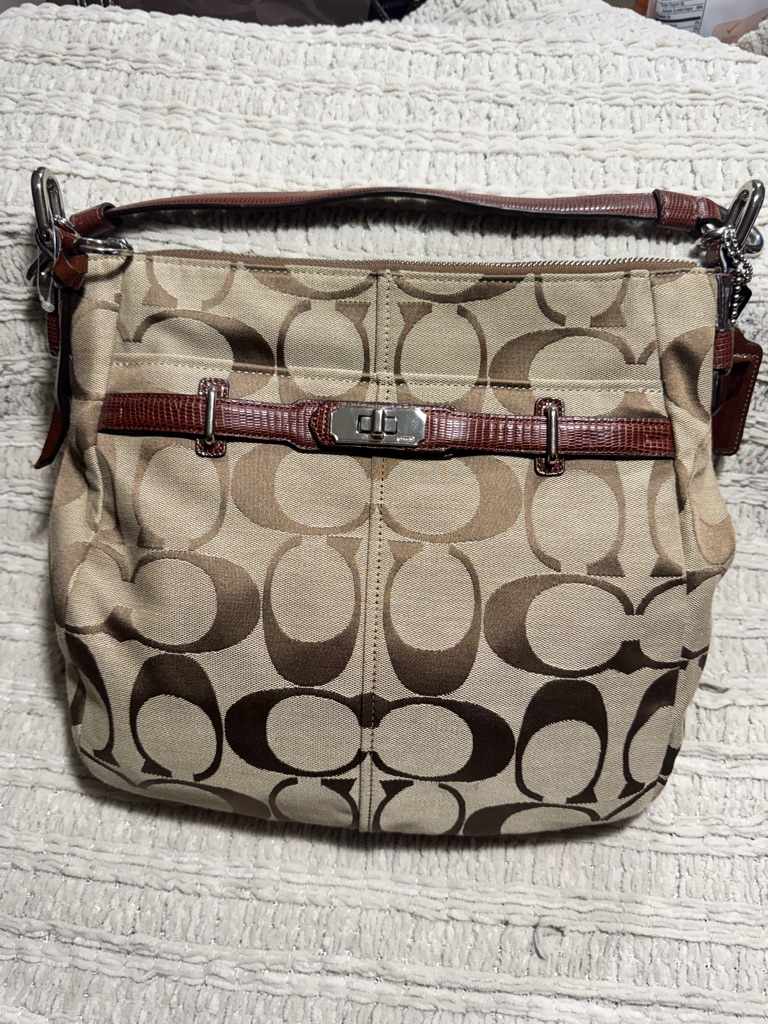 Coach Signature Canvas Shoulder Bag In Khaki And Brown